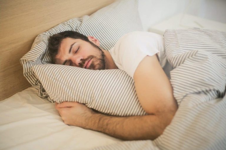 Le rôle du sommeil et du stress dans la perte de poids